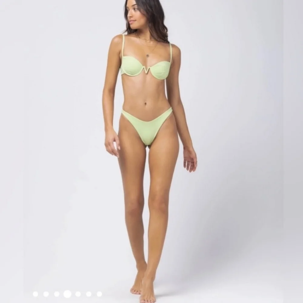 NWOT L*Space Nico Underwire Demi Bikini Swimsuit Top Mojito Green